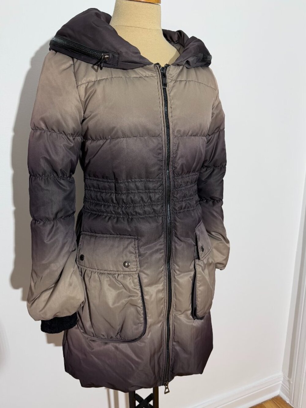 RUDSAK Susie Quilted Shawl Down Puffer Winter Coat Shadow Ombre